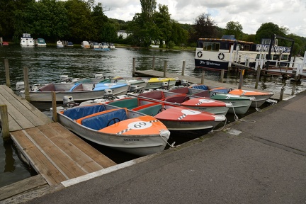 Colorful Rental Boats2